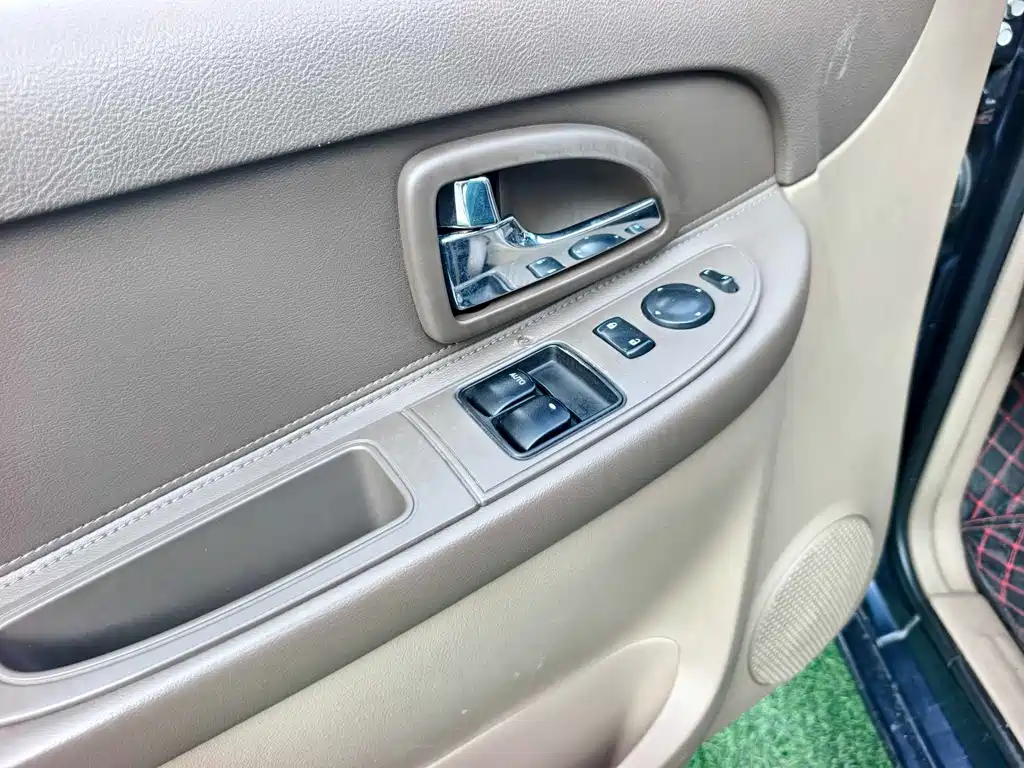 Buick GL8 2012