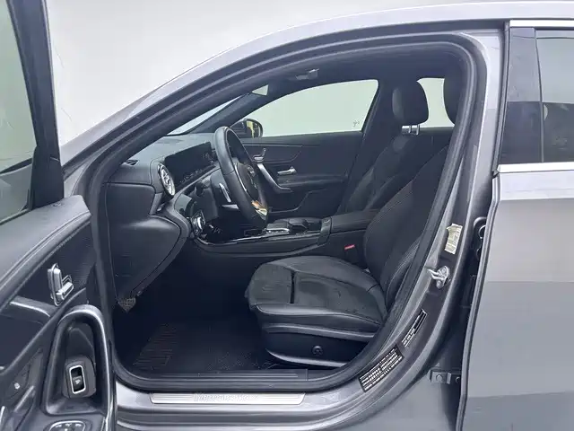 Mercedes-Benz A-Class 2020 — фото 13