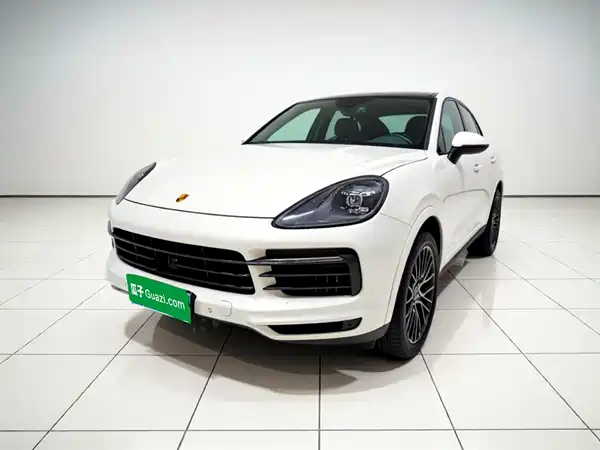 Porsche Cayenne 2021