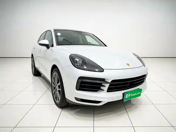 Porsche Cayenne 2021