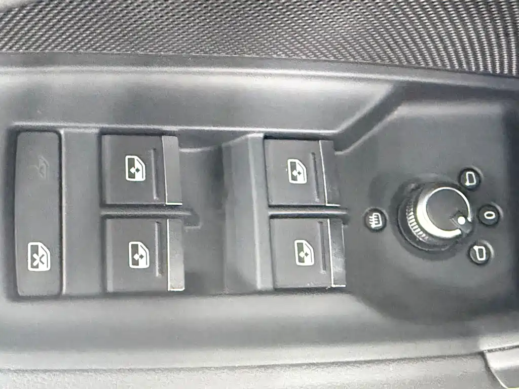 Audi A3 2023 — фото 16