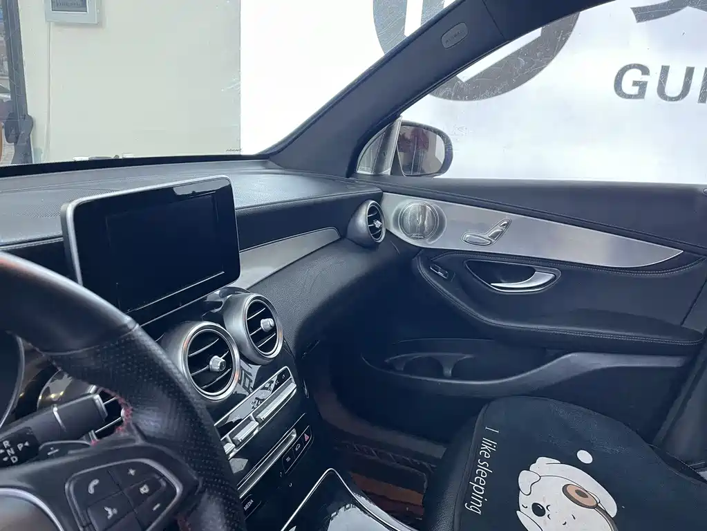 Mercedes-Benz GLC 2017 — фото 13