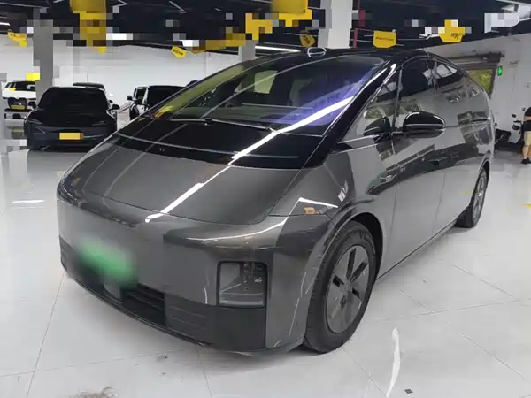Li Auto MEGA 2025