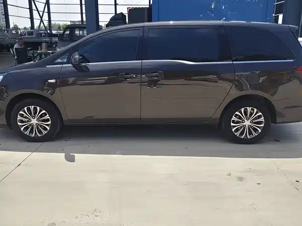 Buick GL8 2021