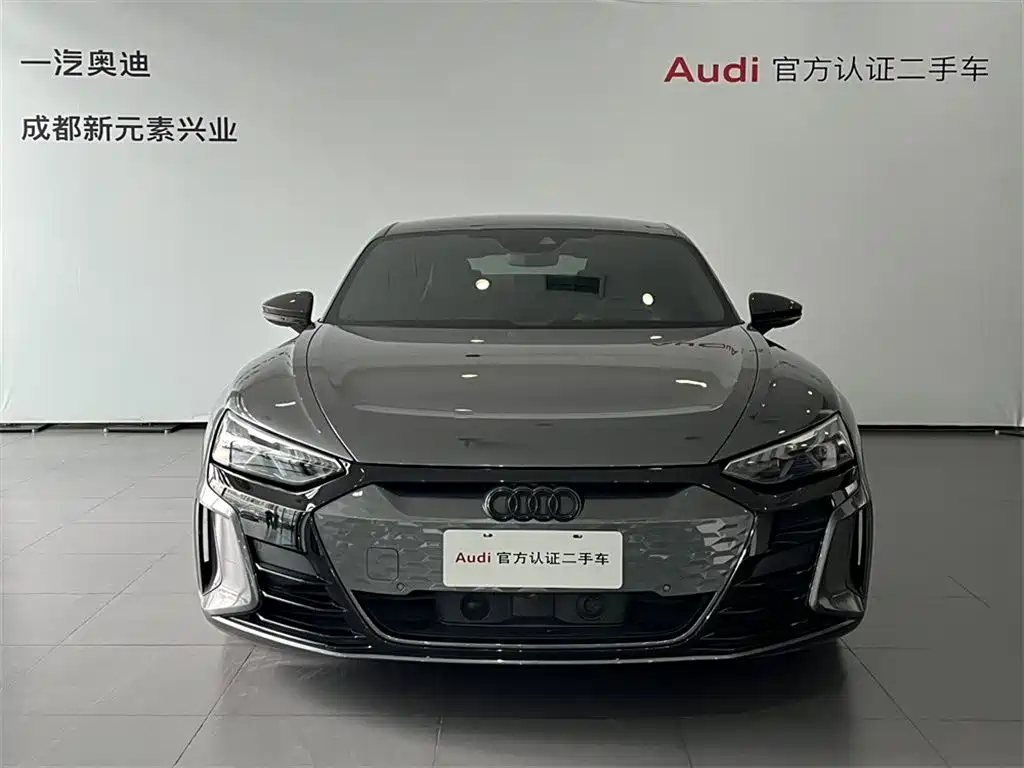 Audi e-tron GT 2025 — фото 2