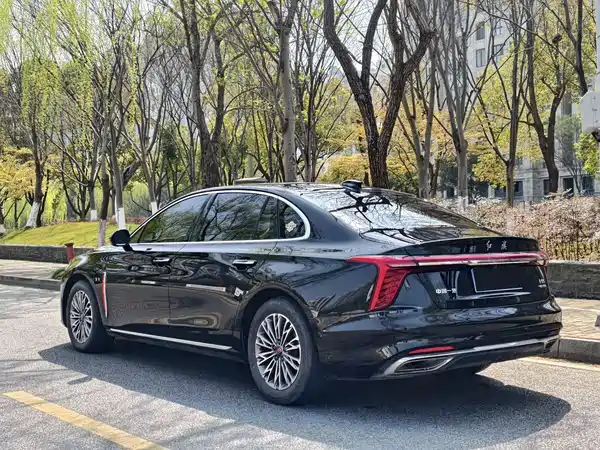 Hongqi H5 2023