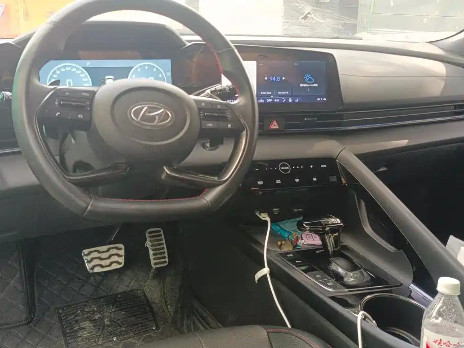 Hyundai Elantra 2021 — фото 12