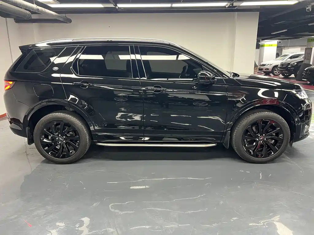 Land Rover Discovery Sport 2023 — фото 11