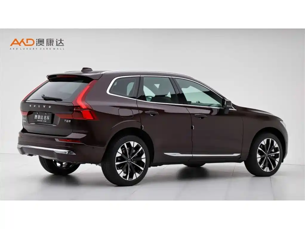 Volvo XC60 PHEV 2025 — фото 3