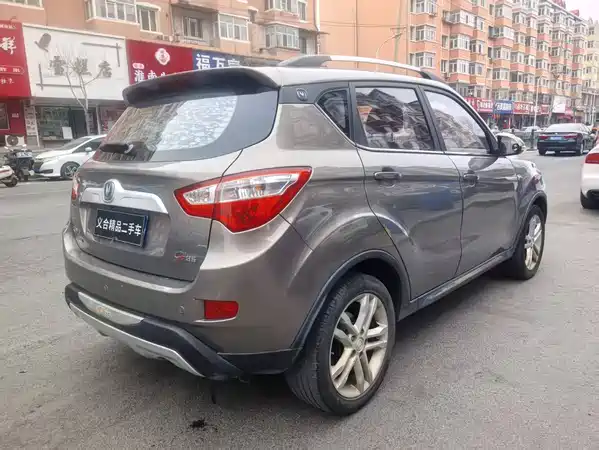 Changan CS35 2016