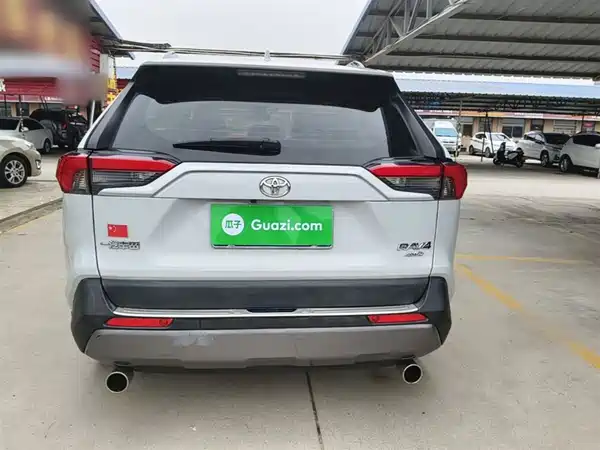 Toyota RAV4 2021