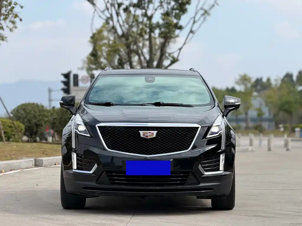 Cadillac XT5 2021 — фото 2