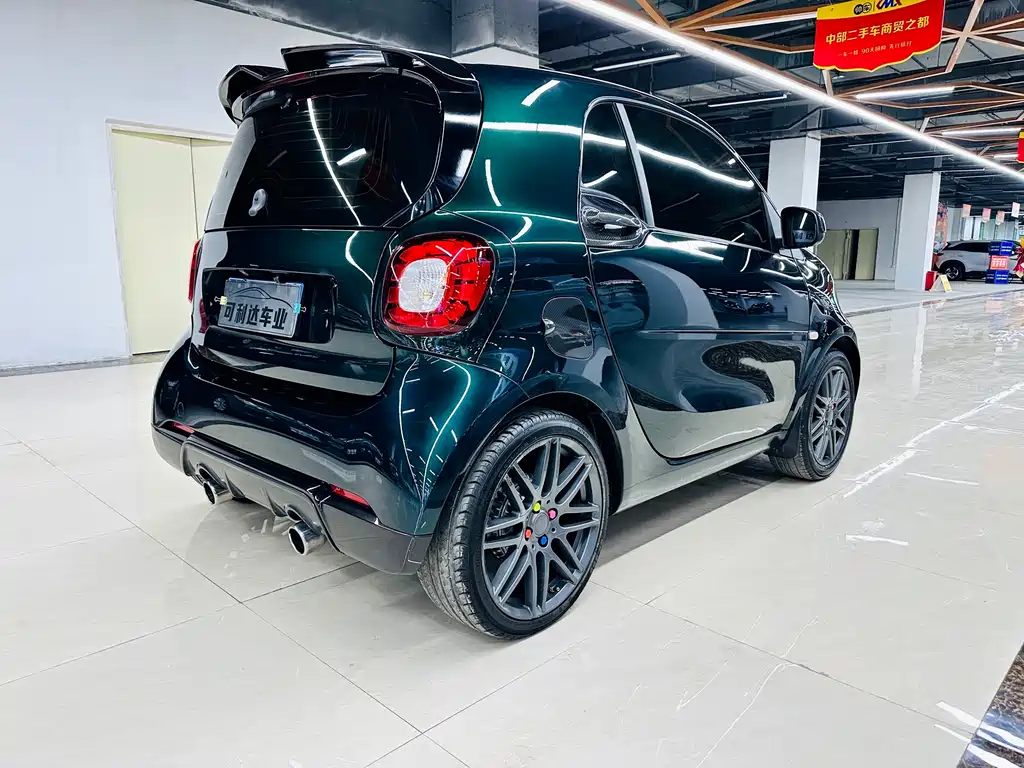 smart Fortwo 2018 — фото 16