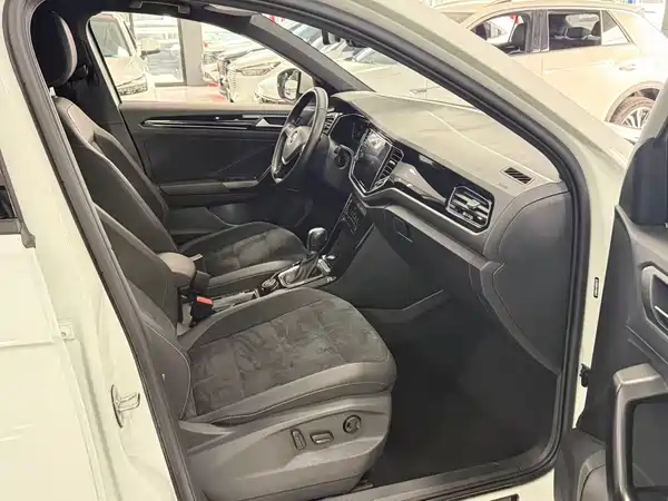 Volkswagen T-Roc 2022