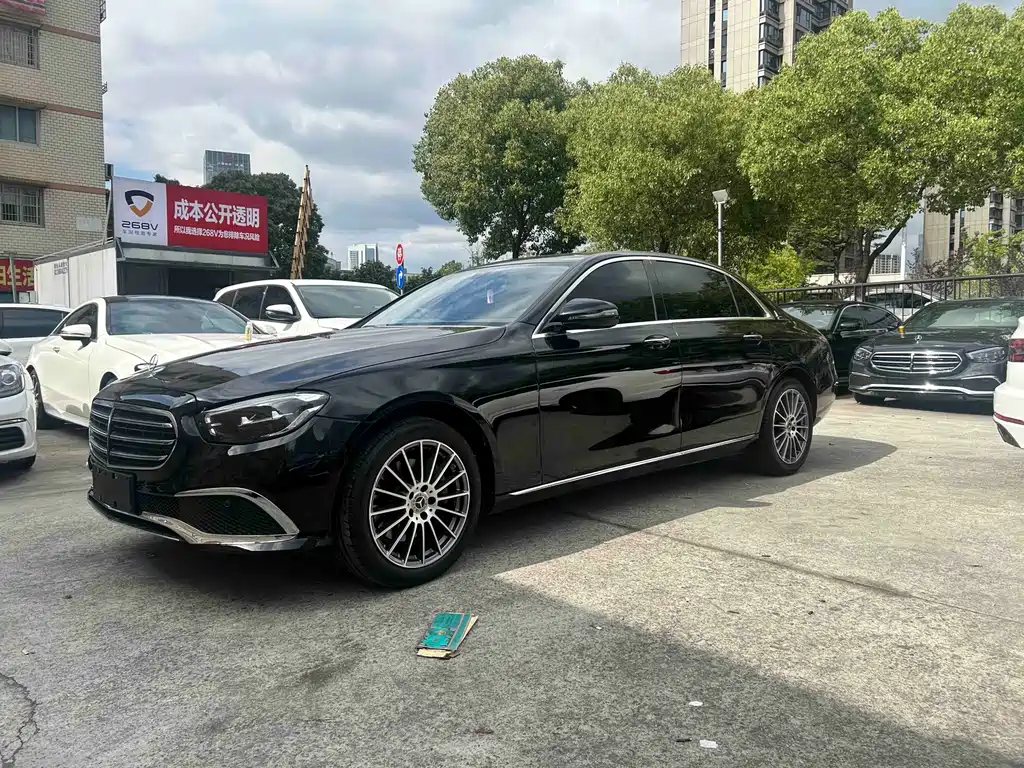 Mercedes-Benz E-Class 2022 — фото 3