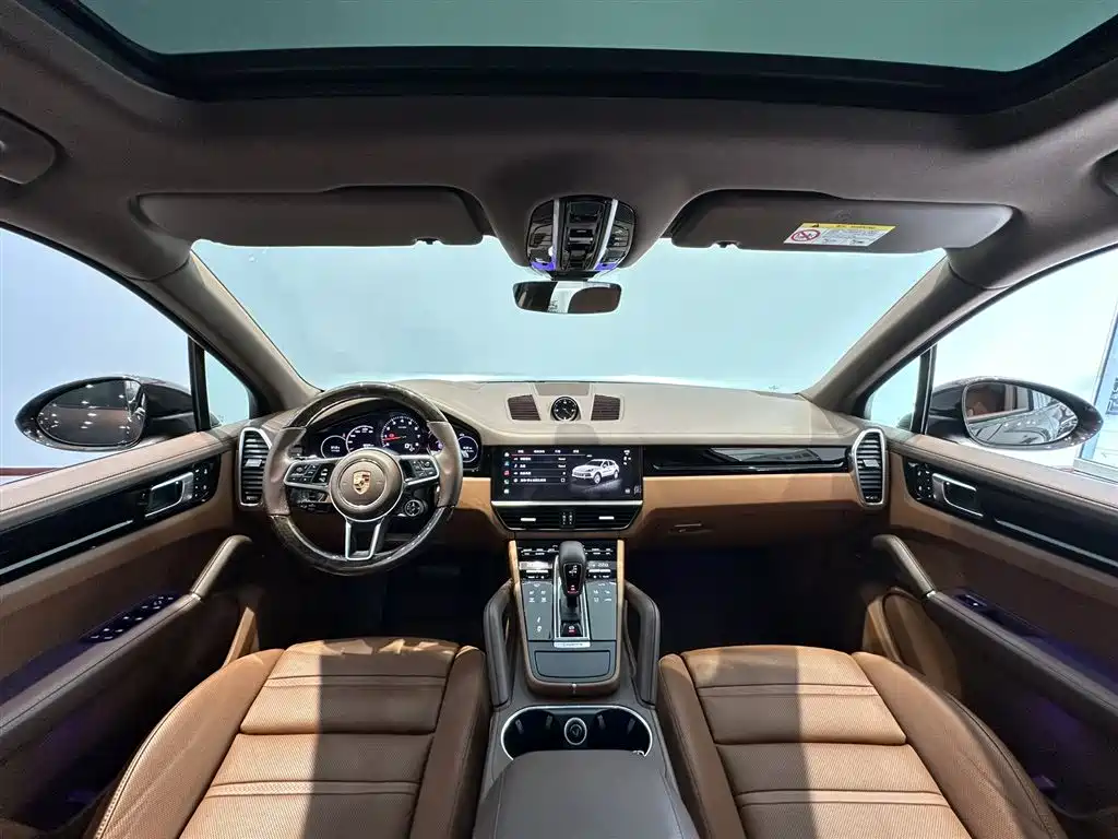 Porsche Cayenne 2023 — фото 10