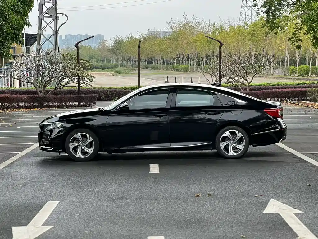 Honda Accord 2018 — фото 5