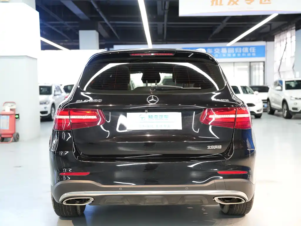Mercedes-Benz GLC 2018 — фото 24