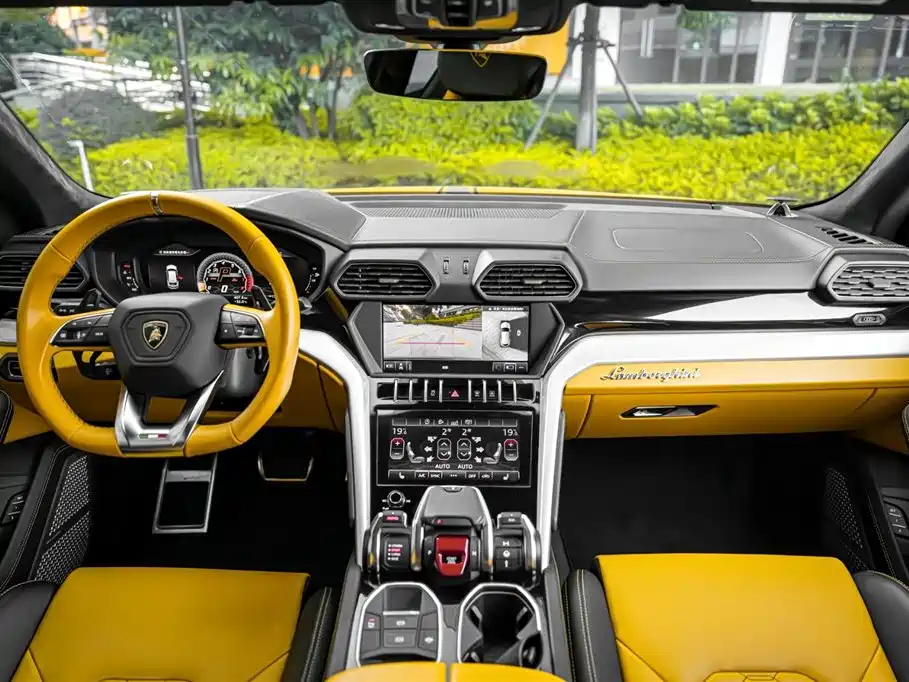 Lamborghini Urus 2019 — фото 8