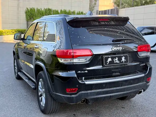 Jeep Grand Cherokee 2016
