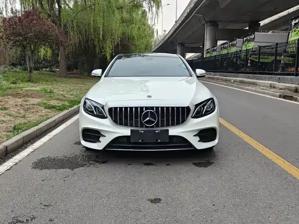 Mercedes-Benz E-Class 2018