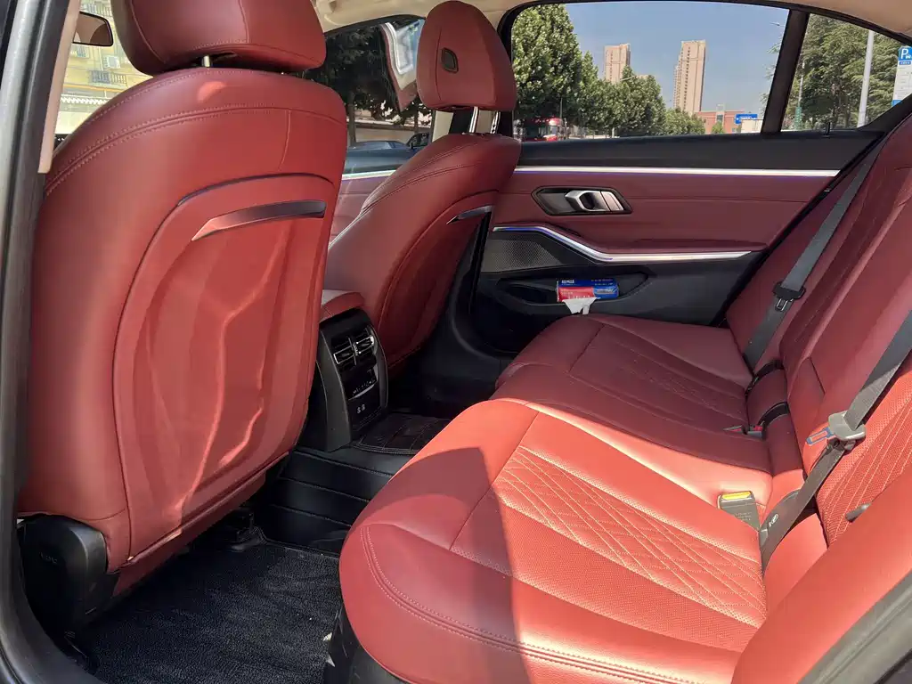BMW 3 Series 2023