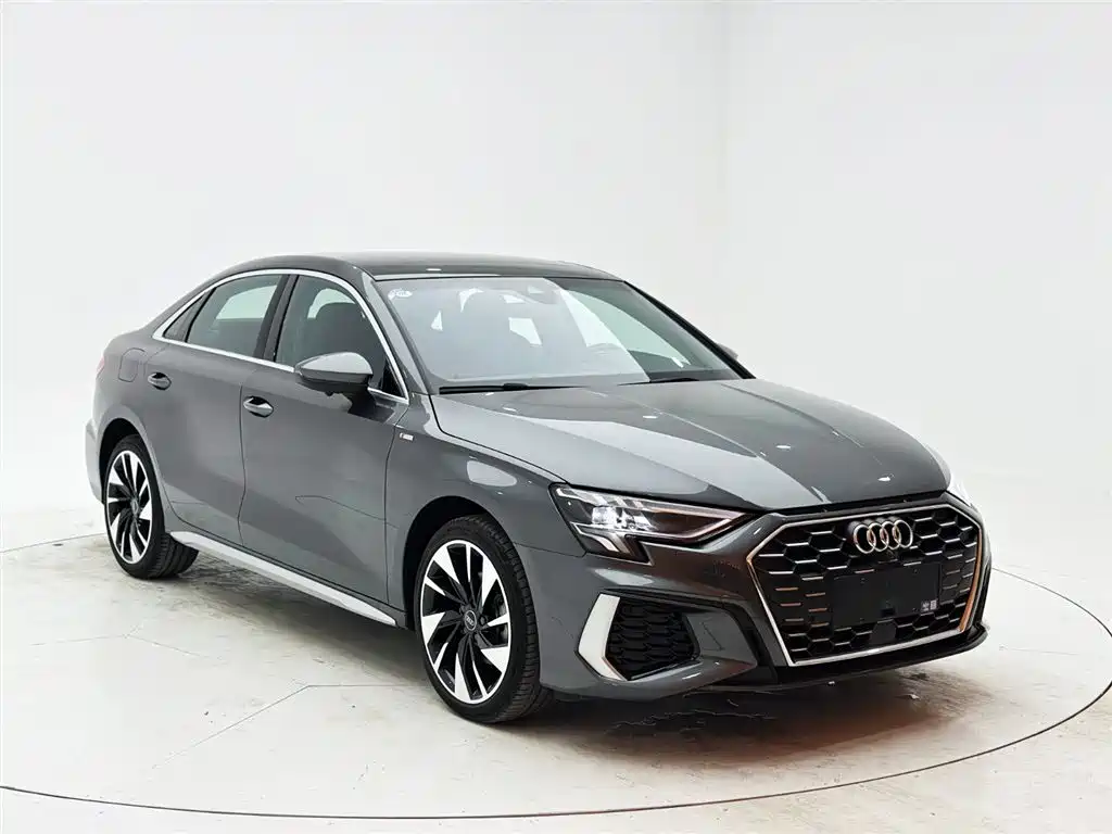 Audi A3 2023 — фото 3