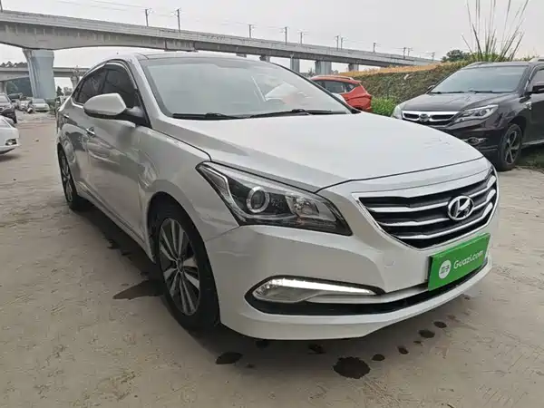 Hyundai Mistra 2014