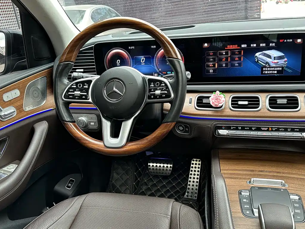 Mercedes-Benz GLS 2023 — фото 12