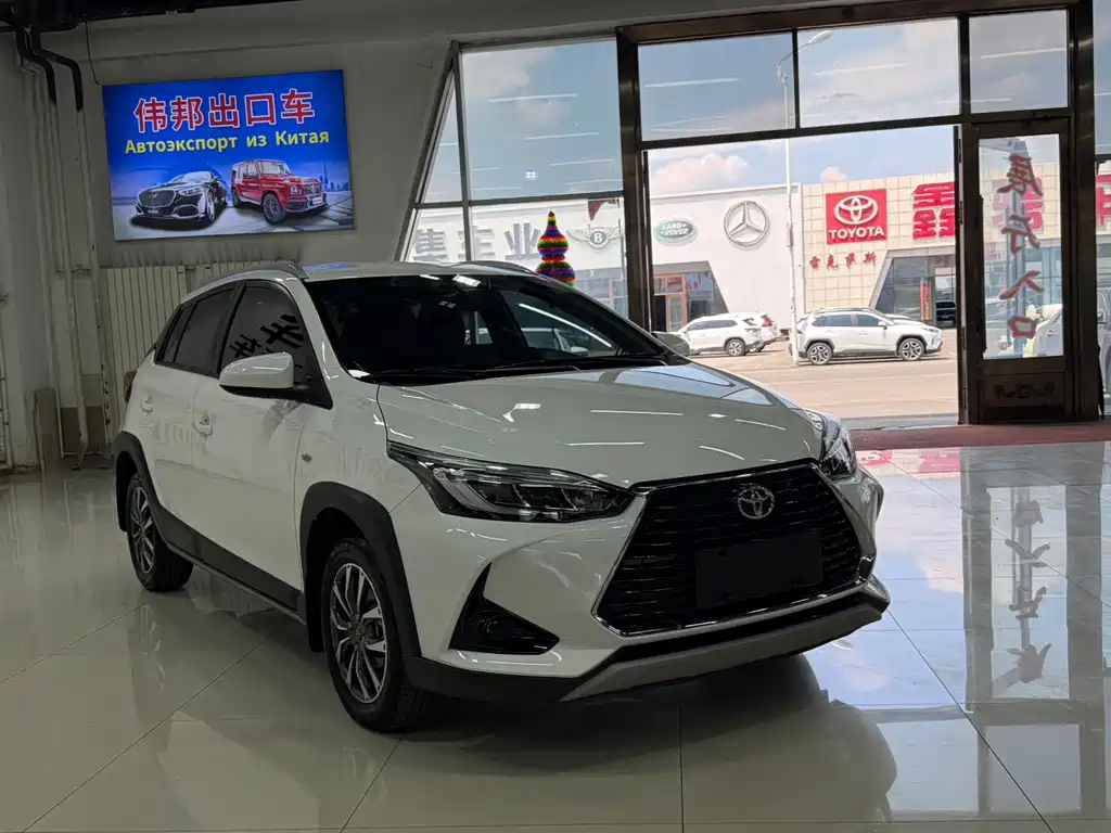 Toyota Yaris L 2022