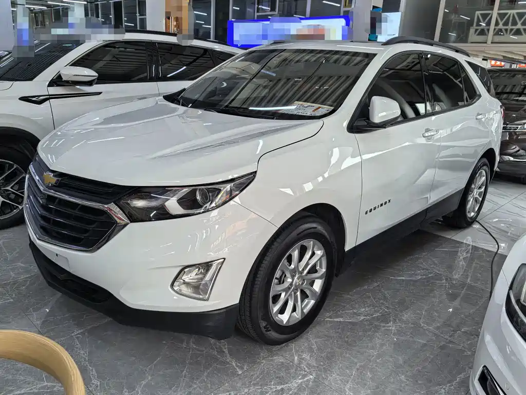 Chevrolet Equinox 2020 — фото 1