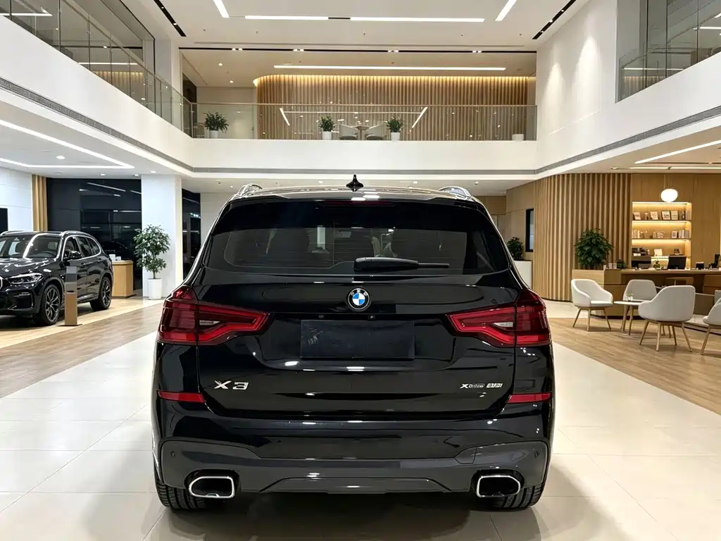 BMW X3 2018 — фото 9