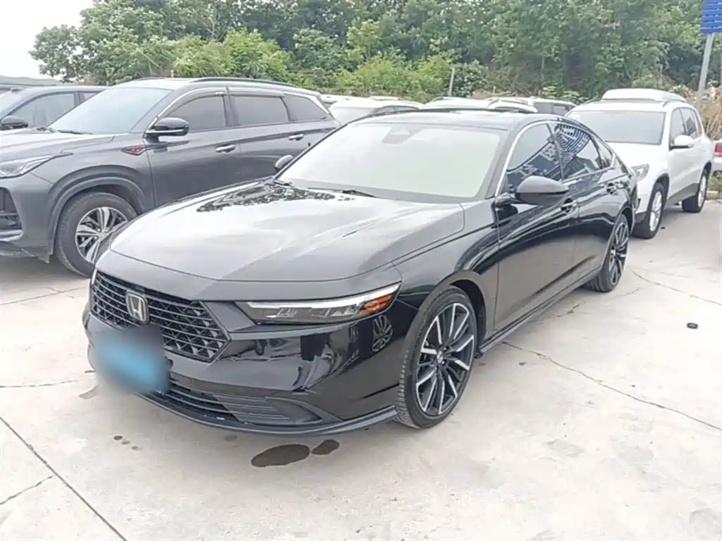 Honda Accord 2024 — фото 1