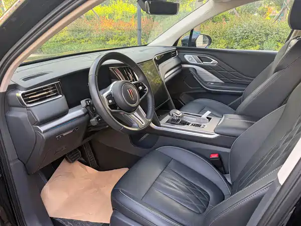 Hongqi HS7 PHEV 2024