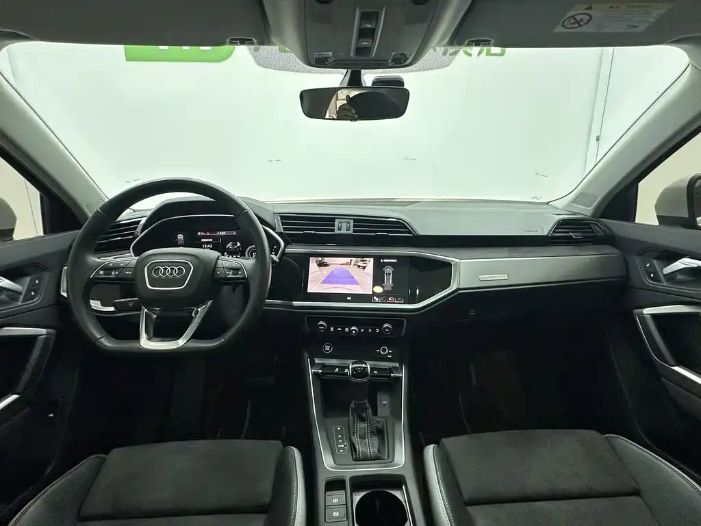 Audi Q3 2023 — фото 12