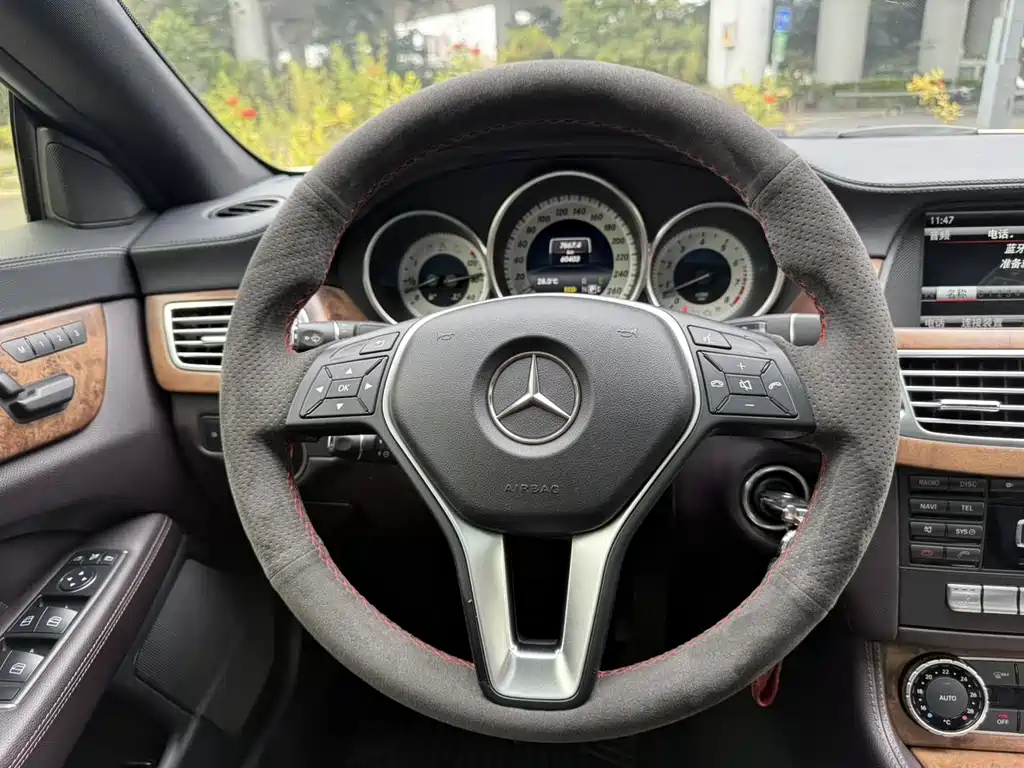 Mercedes-Benz CLS 2015 — фото 10
