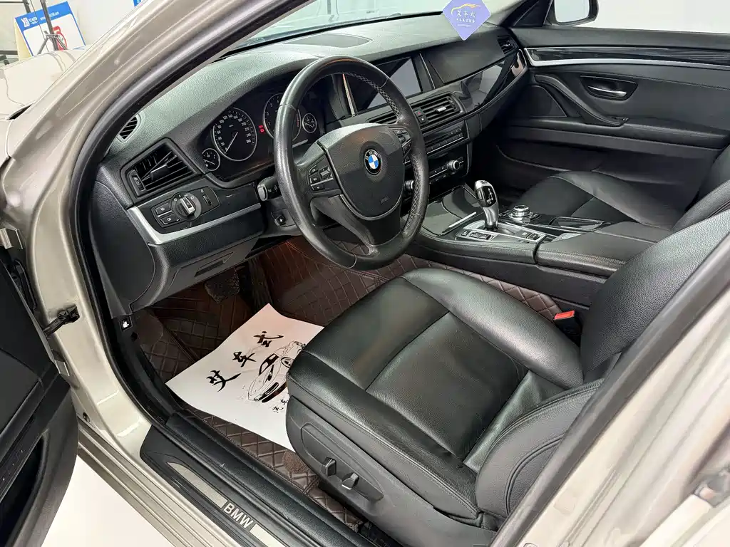 BMW 5 Series 2013 — фото 11