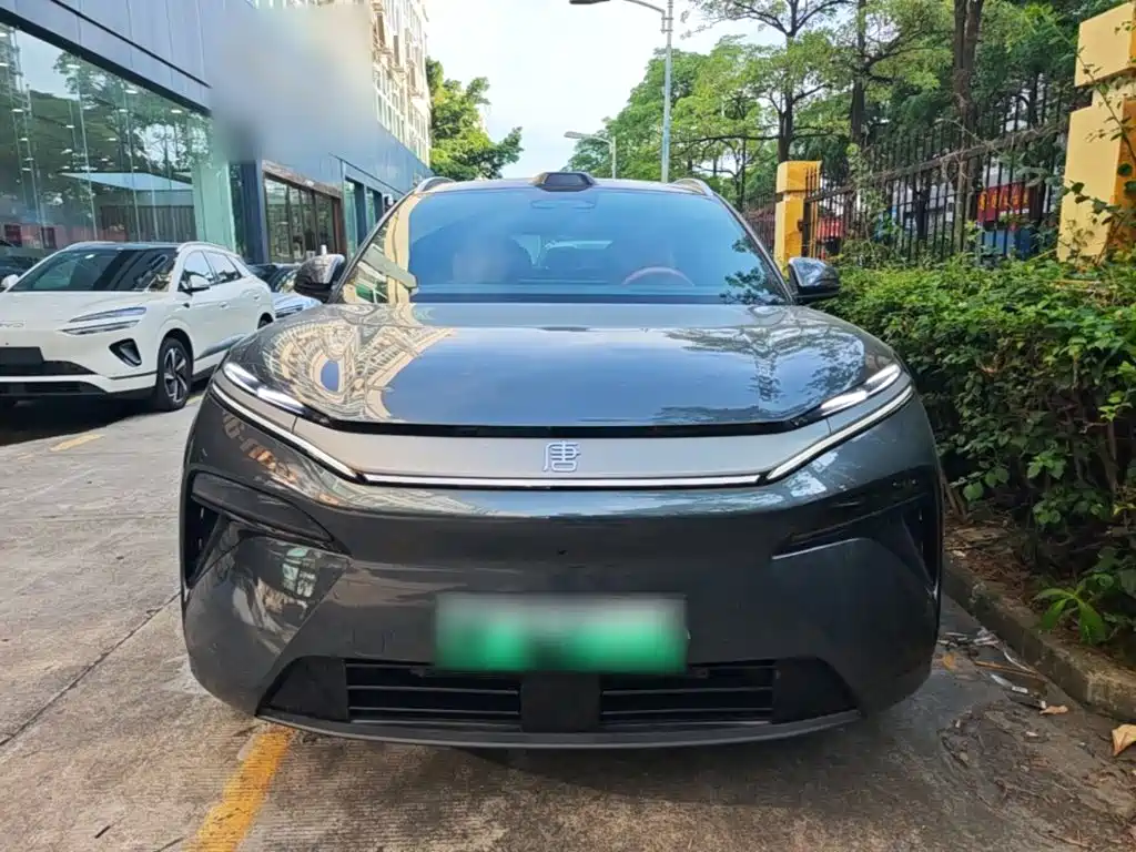 BYD Tang L 2025