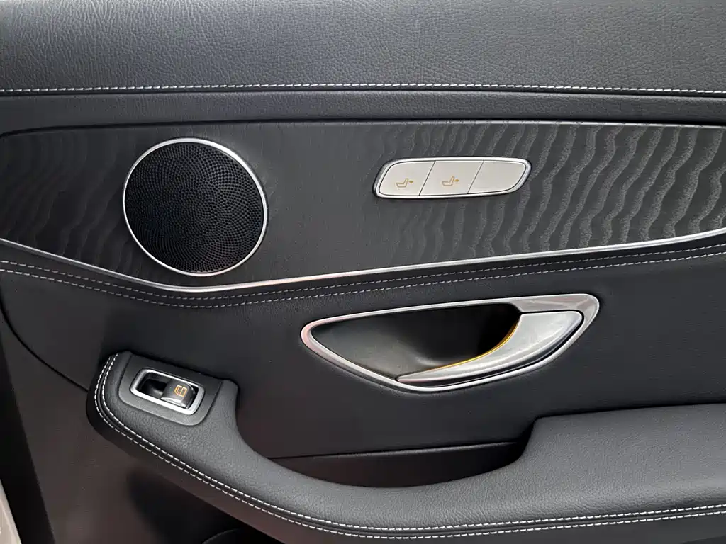 Mercedes-Benz C-Class 2018 — фото 14