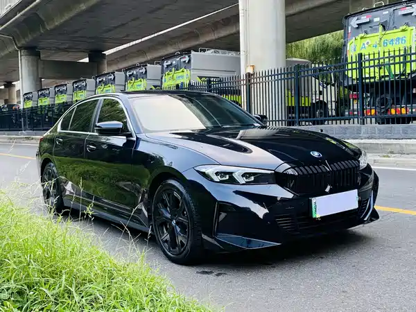 BMW i3 2024