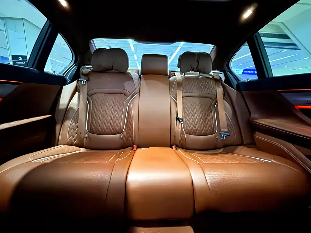BMW 7 Series 2022 — фото 19