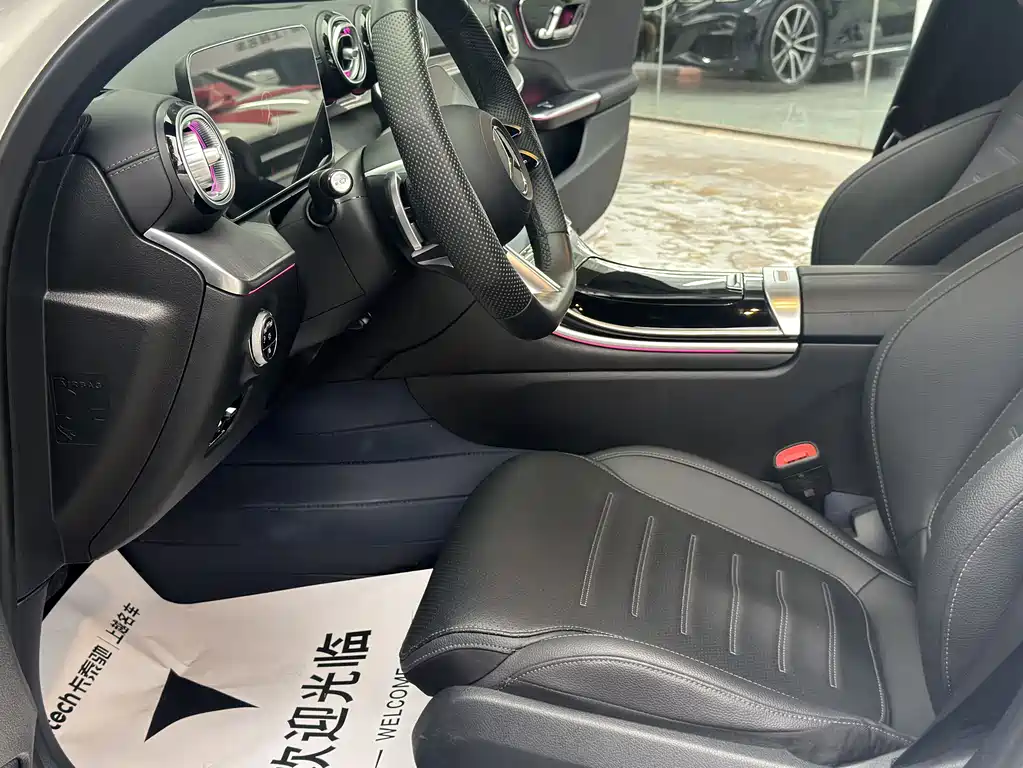 Mercedes-Benz C-Class 2023 — фото 6