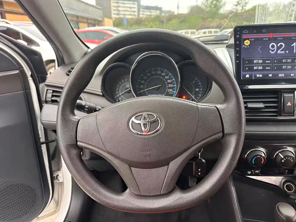 Toyota Vios 2016 — фото 7