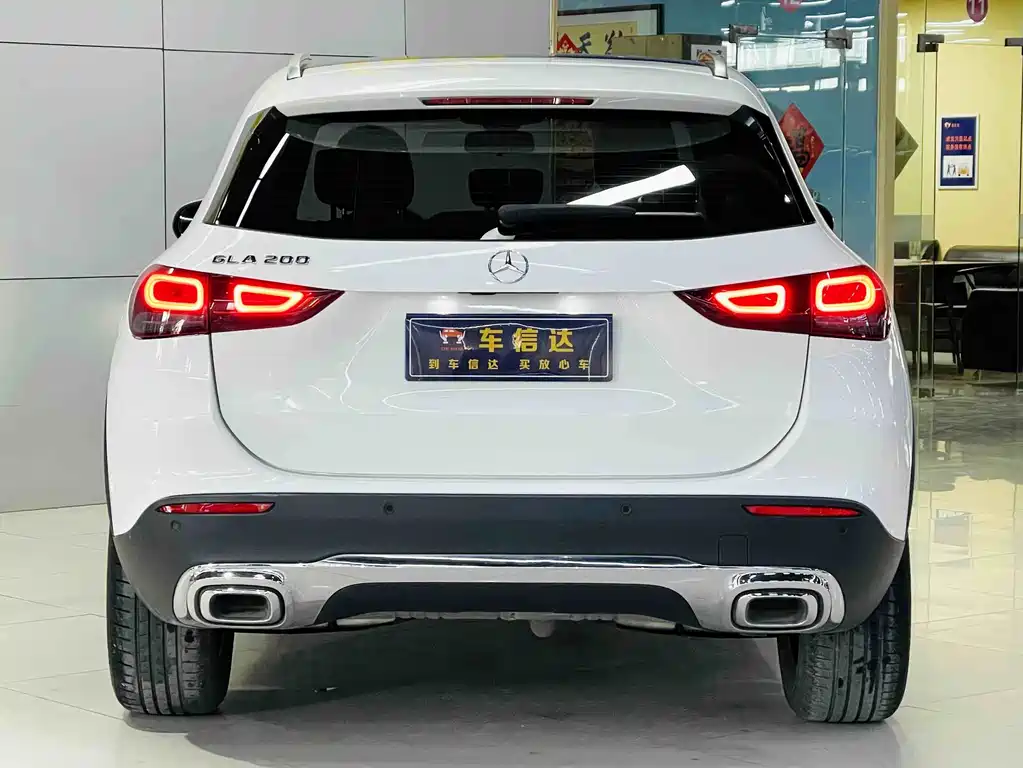 Mercedes-Benz GLA 2021