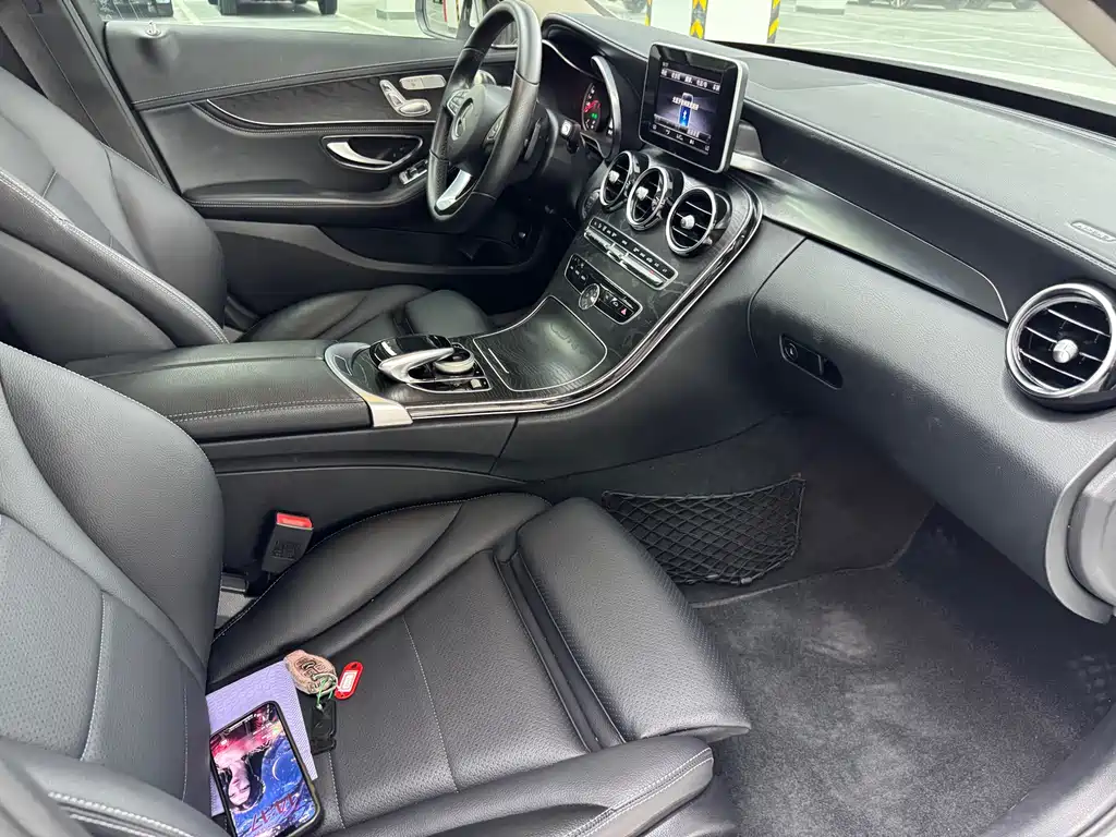 Mercedes-Benz C-Class 2018 — фото 12