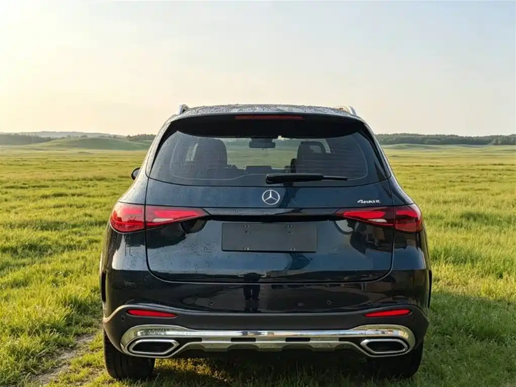 Mercedes-Benz GLC 2023