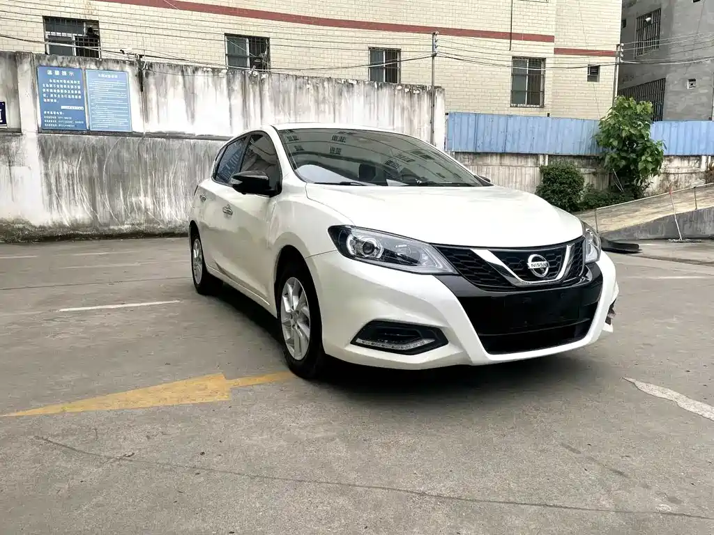 Nissan Tiida 2022
