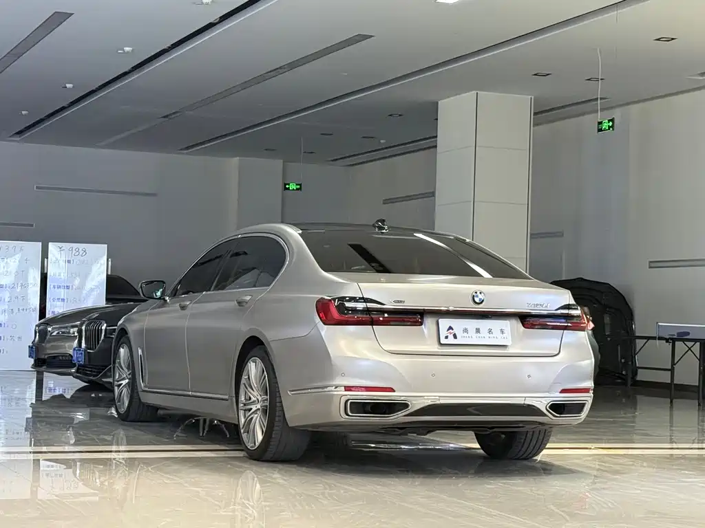 BMW 7 Series 2020 — фото 14