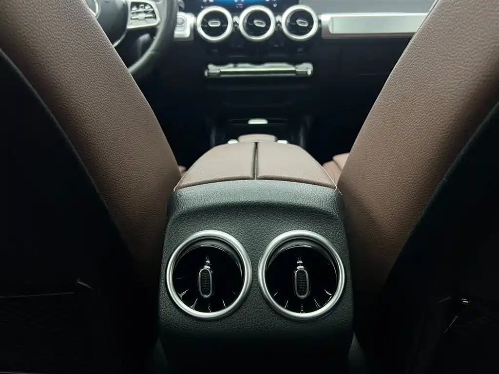 Mercedes-Benz GLB 2021 — фото 13