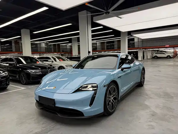 Porsche Taycan 2021